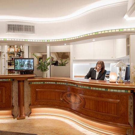 Hotel Ungheria Varese 1946 Екстер'єр фото