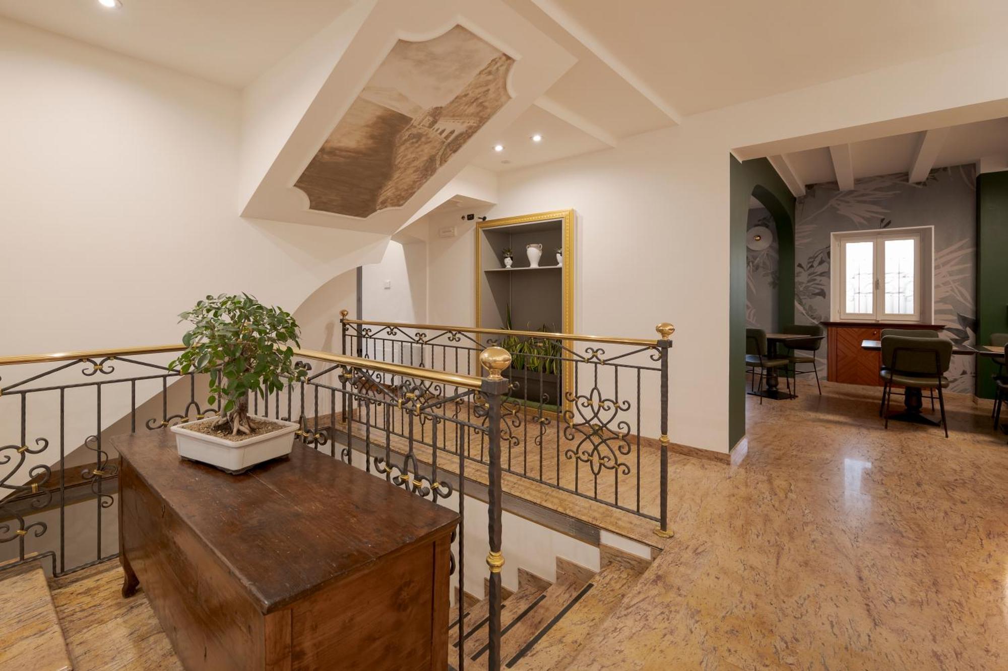 Hotel Ungheria Varese 1946 Екстер'єр фото